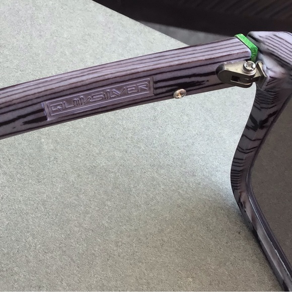 Rare Quiksilver The Ferris Faux Wood Frames Sunglasses in Green Gray and Black - Picture 15 of 16